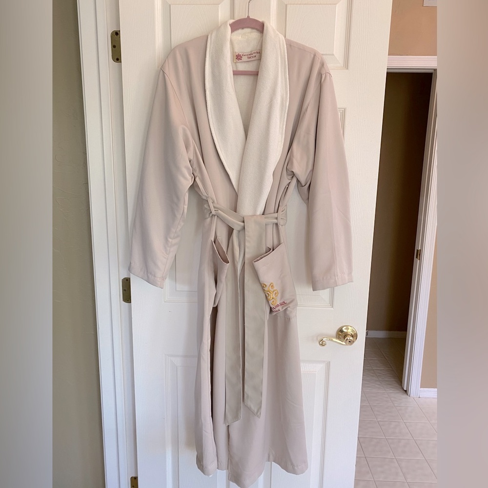 Long spa robe with terry cloth lining